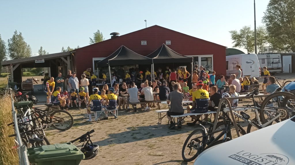 Genieten bij de BBQ training