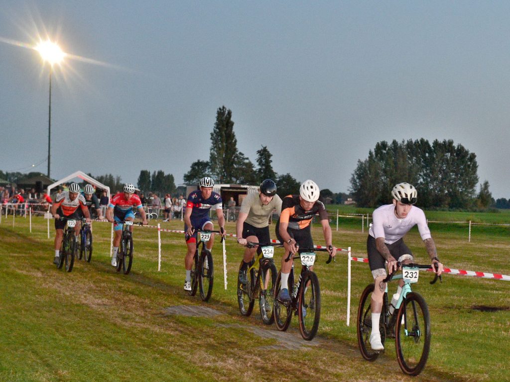 Grasbaanrace Molenaarsgraaf 5-9-2025 Verslag