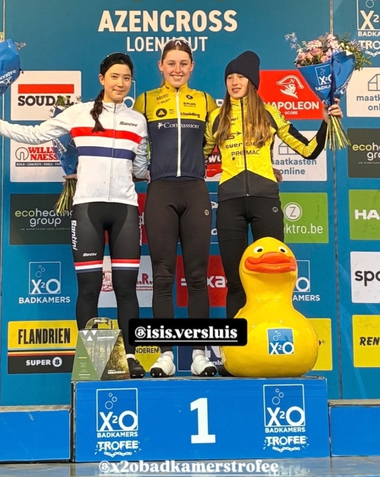 Isis Versluis wint Azencross